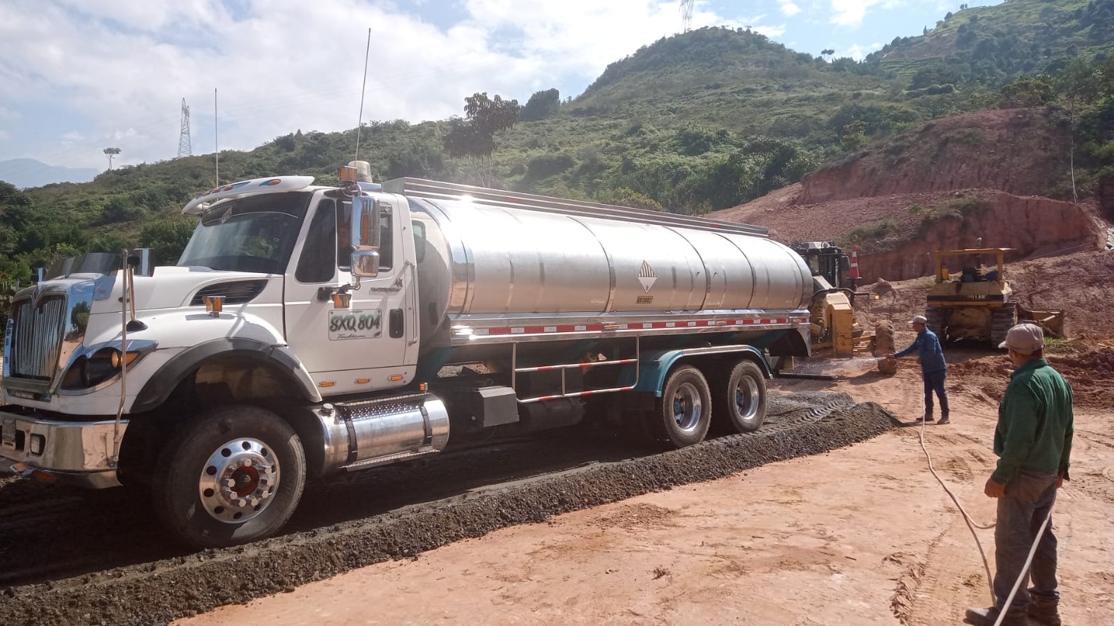 Suministro de material para obra vial